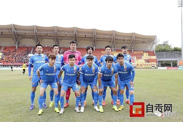 库里谈与安德玛分道扬镳：李宁展现独特魅力，双方携手共筑未来